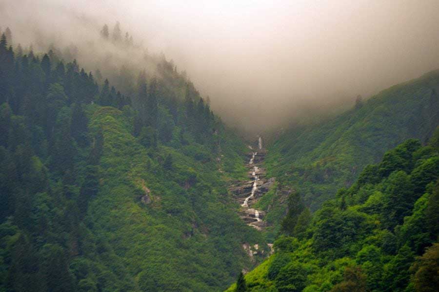 Karadeniz bölgesi fotoğrafları Ayder yaylası manzarasında Kavran deresi, Ayder Yaylası fotoğrafları - water of life falling through the mountains, Ayder Plateau photos