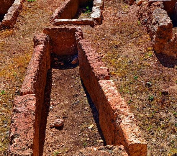 Dara Antik Kenti mezarlık alanı, Mardin Dara antik kenti fotoğrafları - Necropol, Mesopotamian Ruins of Dara photos