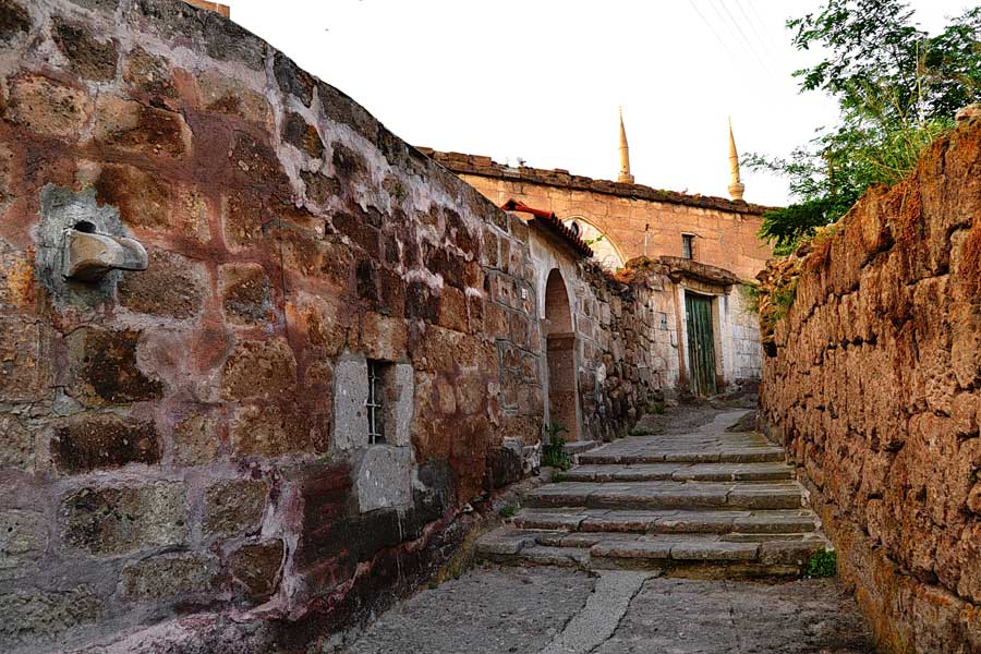 Güzelyurt fotoğrafları, tarihi taş evler, Aksaray İç Anadolu - Guzelyurt streeets and historic stone houses Central Anatolia Guzelyurt photos