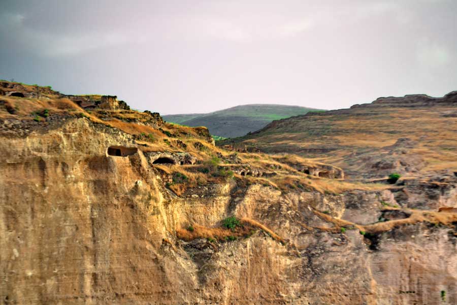 Hasankeyf Kalesi Batman Hasankeyf Kalesi fotoğrafları Batman görülmesi gereken yerler - Big Palace and Hasankeyf Fortress photos Southeastern Anatolia region Turkey
