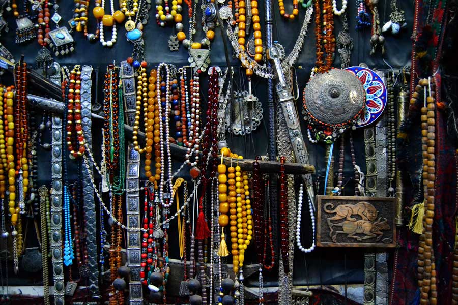 Mardin eskici dükkanı, Mardin fotoğrafları - Southeastern Anatolia, flea shop at Mardin