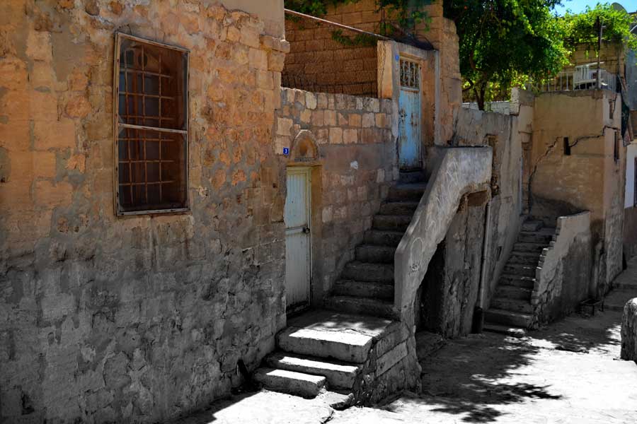 Mardin taş sokak fotoğrafları - Southeastern Anatolia, stone street at Mardin