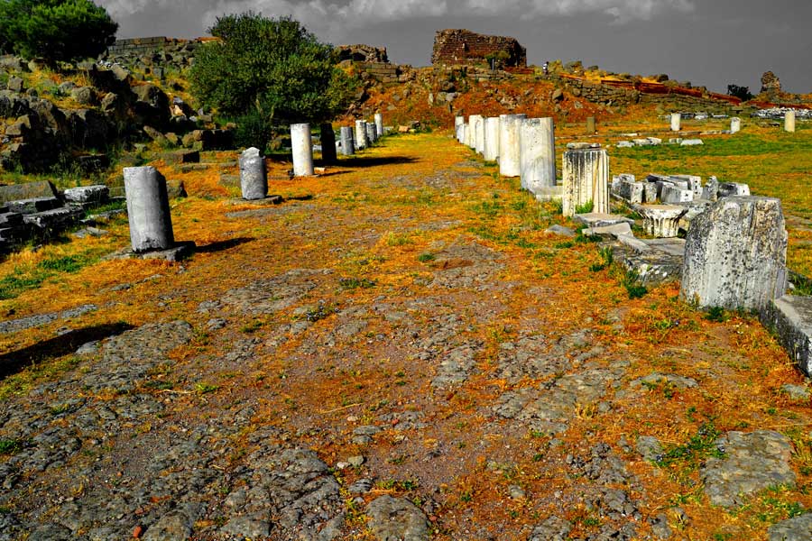 Pergamon Trajan tapınağı, Pergamon antik kenti fotoğrafları - Trajaneum, Pergamon photos