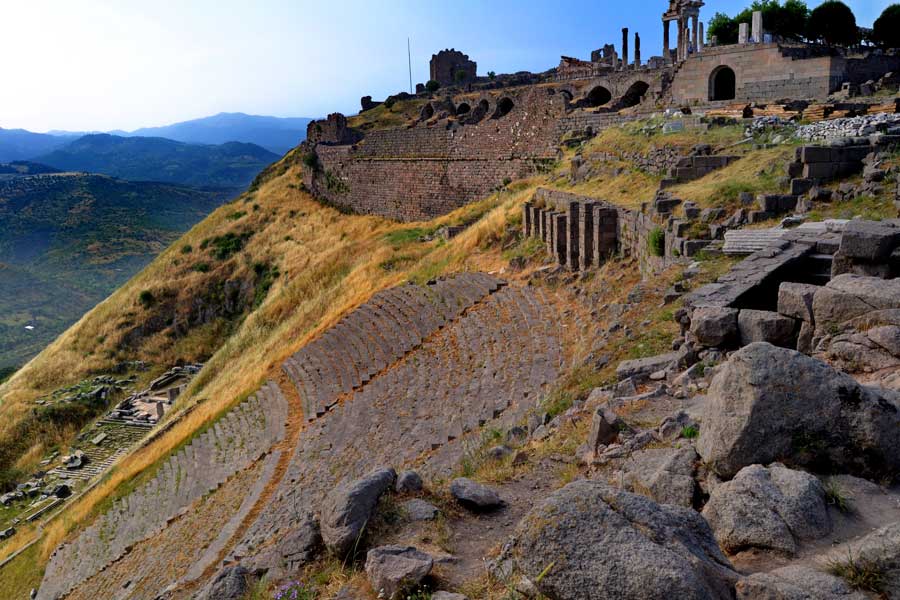 Pergamon antik kenti fotoğrafları, Pergamon Akropolis, tiyatro ve Trajan tapınağı - Acropolis, theatre and Trajaneum, Pergamon ancient city photos