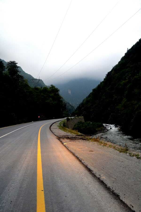 Uzungöl yolu Trabzon, Uzungöl fotoğrafları - road to the lake in the evening, Uzungöl photos