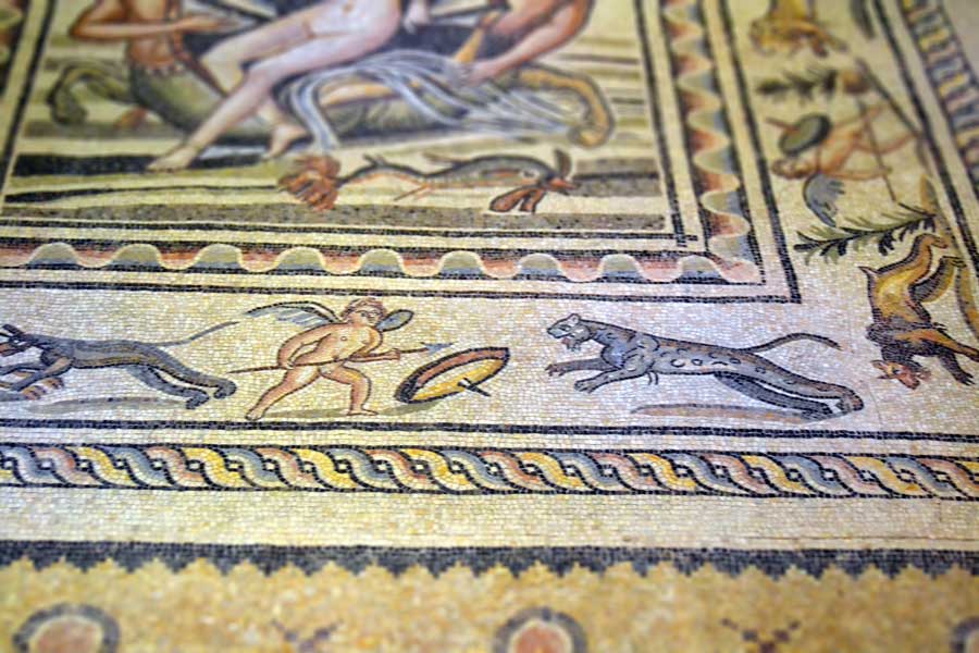 Gaziantep Zeugma Mozaik Müzesi Afrodit'in doğuşu mozaiği detayı, Samsatlı Zosimos yapmıştır Zeugma Mozaik Müzesi Afrodit'in doğuşu mozaiği detayı, Samsatlı Zosimos yapmıştır - Birth of Aphrodite mosaic detail made by Zosimos of Samosata, Zeugma Mosaic Museum