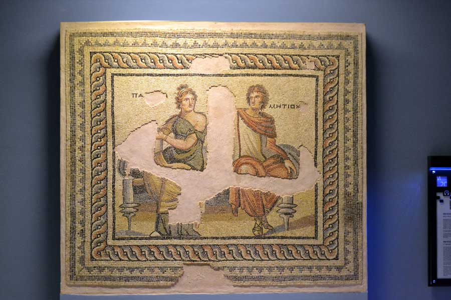 Zeugma Mozaik Müzesi Metiokhos ve Parthenope (Siren) mozaiği - Metiokhos and Parthenope (Siren) mosaic at Zeugma Mosaic Museum Turkey