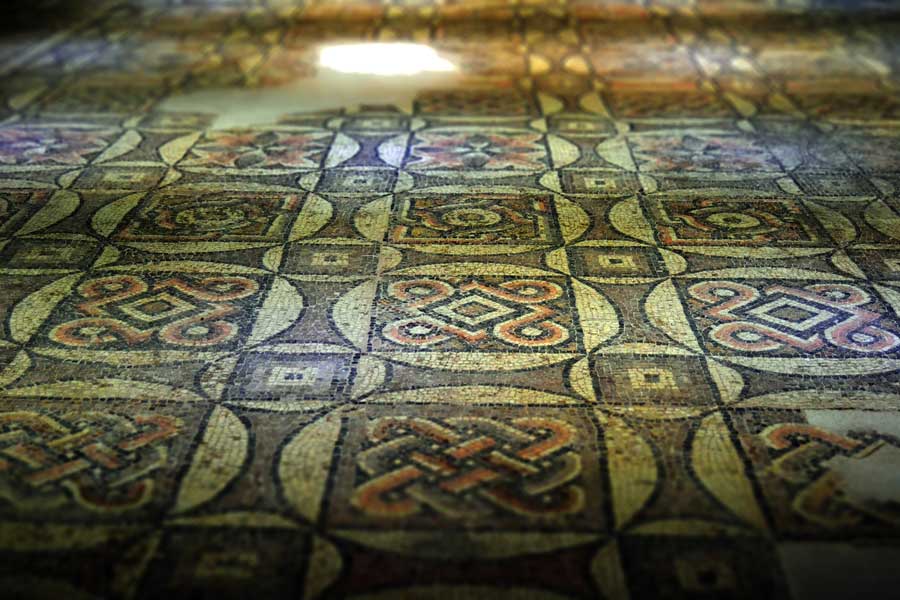 Zeugma Mozaik fotoğrafları Zeugma geometrik mozaiği, Gaziantep - Geometric mosaic at Zeugma Mosaic Museum Southeastern Anatolia region Turkey