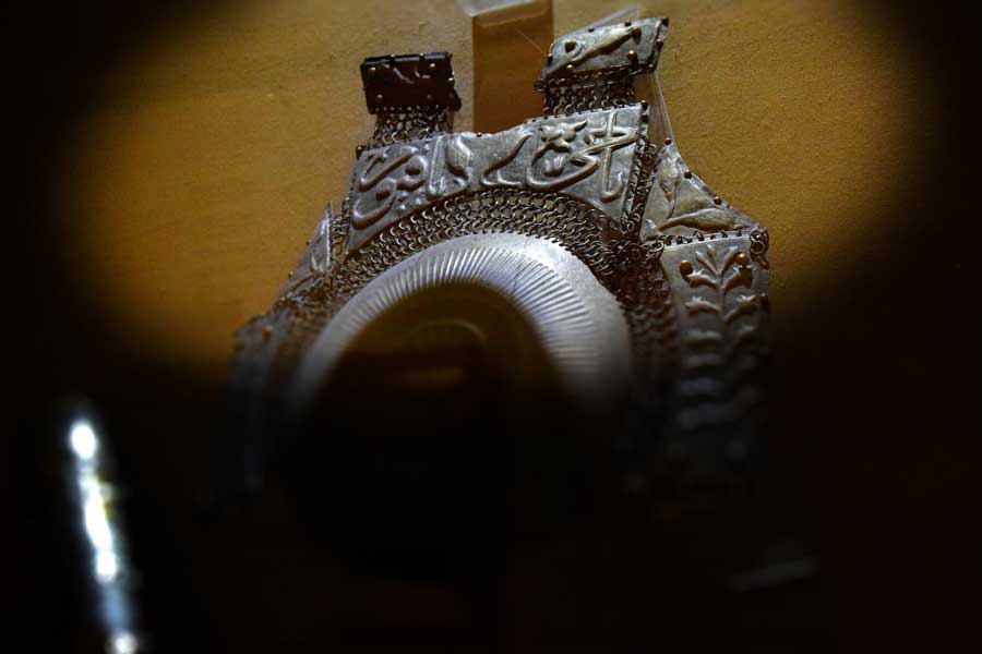 Askeri Müze eserleri Demir zırh göğüslük, Osmanlı 17.yy. - Istanbul Military Museum iron breast plate, Ottoman 17th century