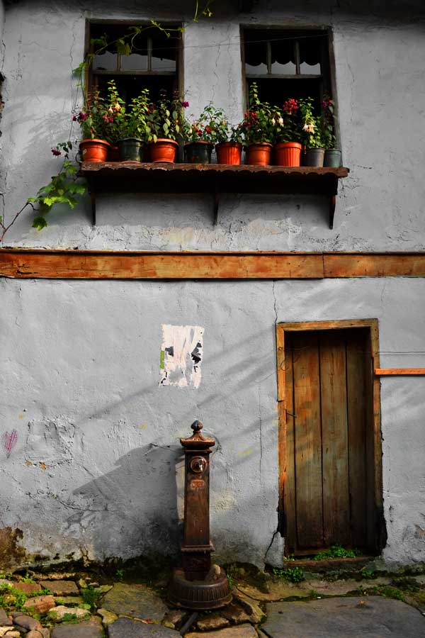 Bursa Cumalıkızık fotoğrafları, tarihi geleneksel Cumalıkızık köyü evleri Marmara bölgesi - Historical typical Cumalikizik Village houses