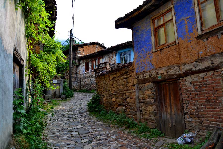 Cumalıkızık fotoğrafları Cumalıkızık tarihi köyü sokakları - Street of historical Cumalikizik Village