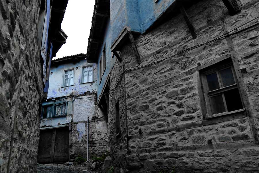 Cumalıkızık fotoğrafları, tarihi geleneksel Cumalıkızık köyü evleri Marmara bölgesi Bursa - Historical typical Cumalikizik Village houses photos