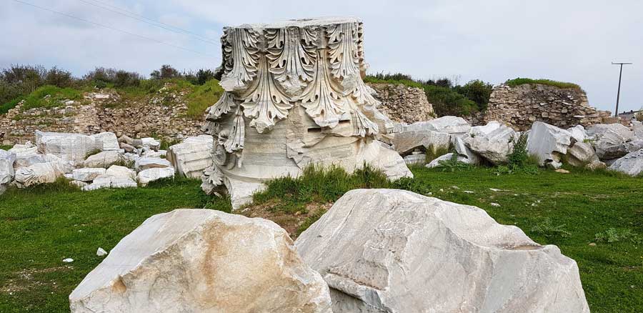 Kyzikos antik kenti sütun harabesi Kapıdağ yarımadası Erdek Bandırma - Kyzikos ancient city ruin of column, Kapidag peninsula Turkey