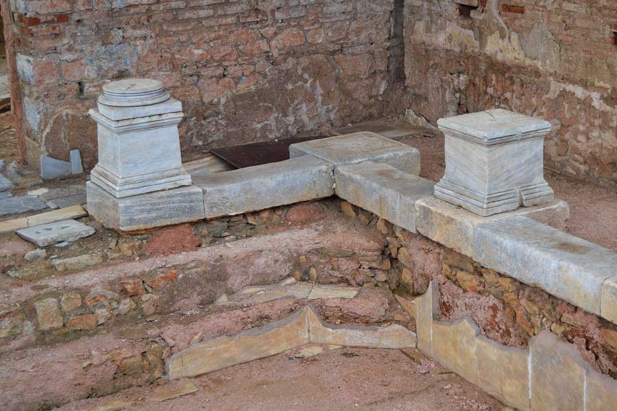 Parion antik kenti Kemer Biga, Roma hamamı - Roman bath, Turkey Parion ancient city photos