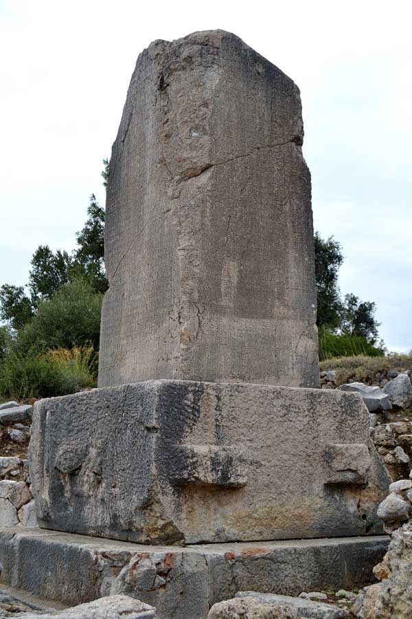 Xanthos antik kenti Yazıtlı Pilye Anıtı - Xanthian Obelisk Xanthos photos