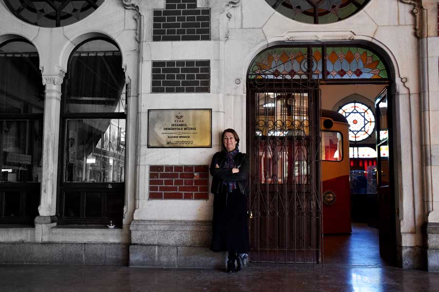 İstanbul Demiryolu Müzesi Müze kurucusu Ruhan Çelebi hanımefendi - Museum founder Mrs. Ruhan Çelebi, Istanbul Railway Museum