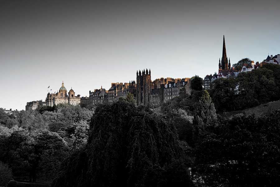Edinburgh kalesi fotoğrafları - Edinburgh photos Castle Rock and Royal Mile from a distance historic city in other words