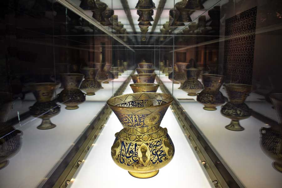 Gülbenkyan Müzesi fotoğrafları Memlük Cami Lambaları 14.yy. - Lisbon Calouste Gulbenkian Museum (Museu Calouste Gulbenkian) Mosque Lamps