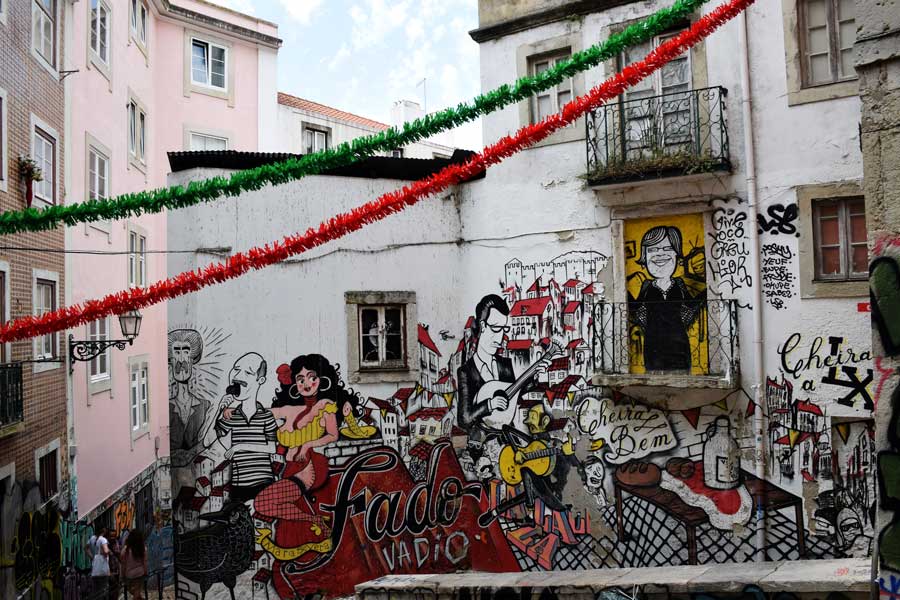 Lizbon fotoğrafları sokak sanatı - Lisbon photos street art