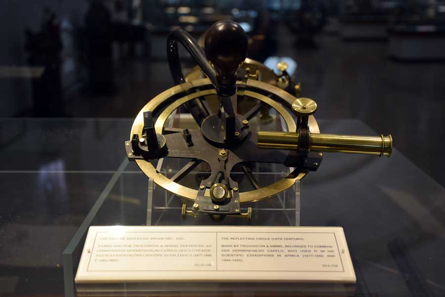 Portekiz Deniz Müzesi yansıtma aleti (astronomi) 19.yy. - Portugal Navy Museum Lisbon The Reflecting circle (circulo de Reflexao) 19