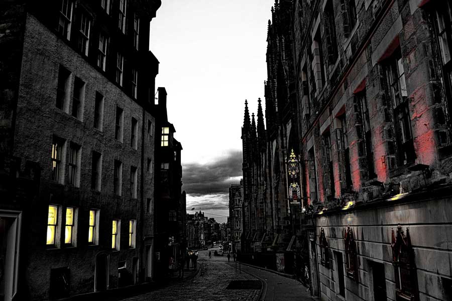 İskoçya Edinburgh fotoğrafları Edinburgh tarihi sokakları ve yapıları - Edinburgh photos on the way while going to the Edinburgh Castle