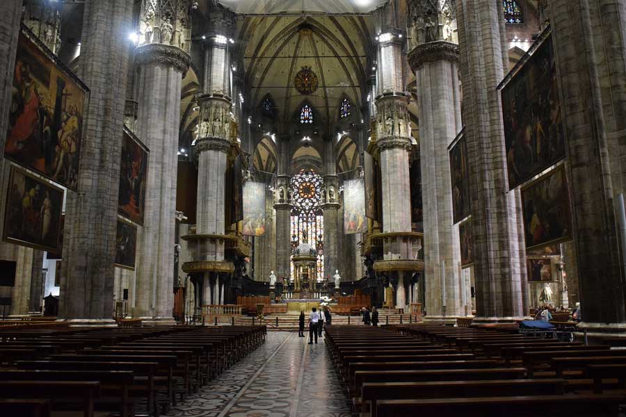 Milano katedrali içi mimari özellikleri - Duomo di Milano interior and architectural features