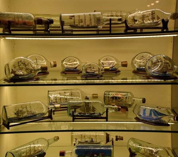 Rahmi M. Koç Müzesi şişe içinde gemi maketleri - Rahmi Koc Museum ship in bottle models
