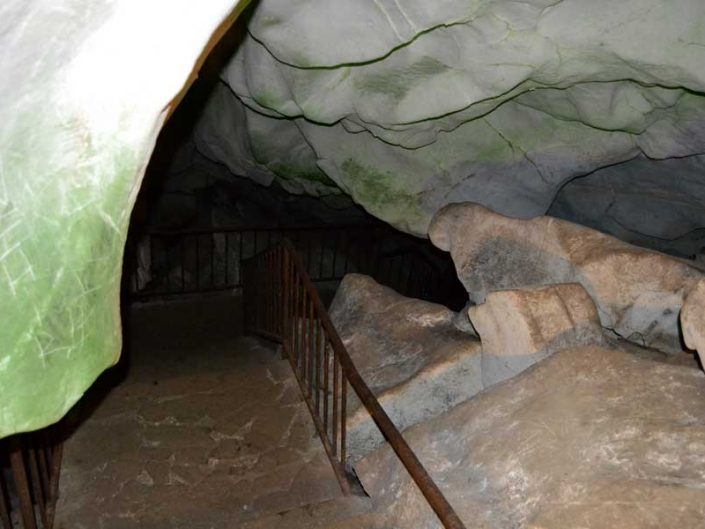 Kırklareli Sarpdere Demirköy Dupnisa mağarası girişi - Dupnisa cave entry photos