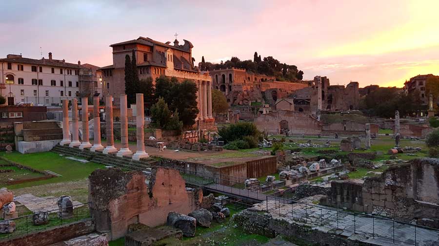 Roma İmparatorluk Forumları Sezar Forumu - Roman Imperial Forums, Forum of Caesar