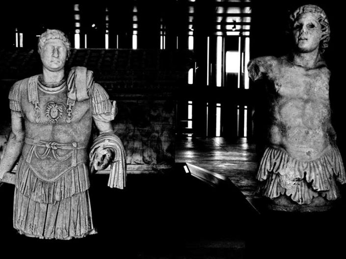 Troya müzesi imparator Hadrian ve Kentauros Triton heykeli - Troy museum emperor Hadrianus and Kentauros Triton statue