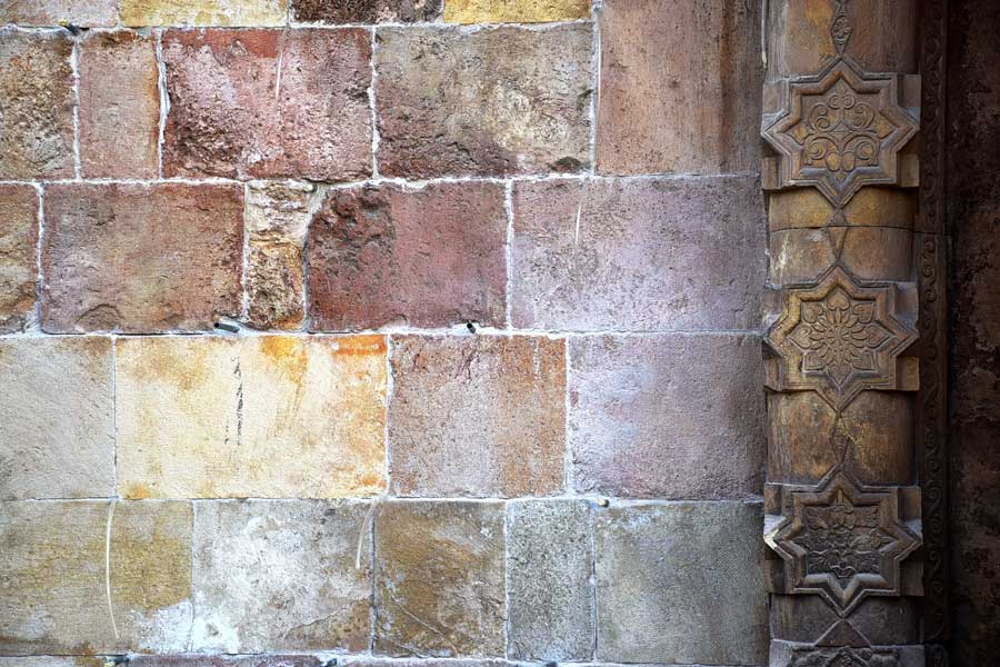 Divriği Ulu Cami Cennet kapısı bezeme detayı - Divrigi Great Mosque details of the stone decoration of the Heavenly gate or Baroque gate