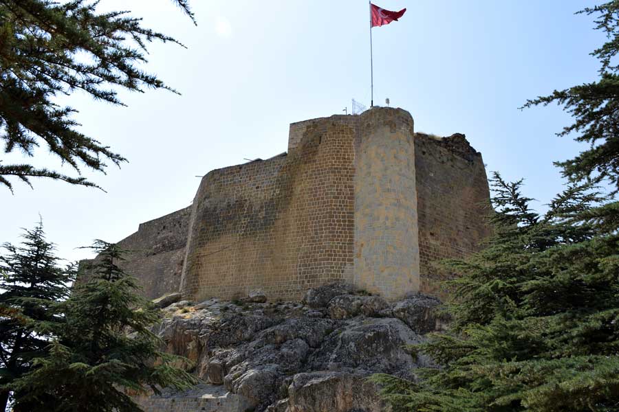 Harput Kalesi ve Urartu Krallığı Harput Antik Kenti