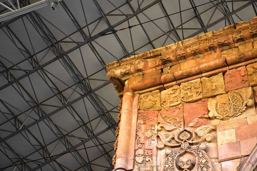 Sivas Divriği Ulu Cami ve Darüşşifası Cennet kapısı veya Barok kapı