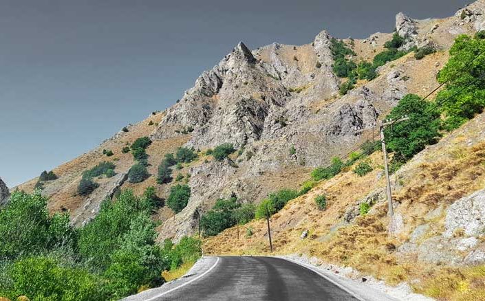 Erzincan Refahiye ile Kemaliye arasındaki yol - The road between Erzincan Refahiye and Kemaliye
