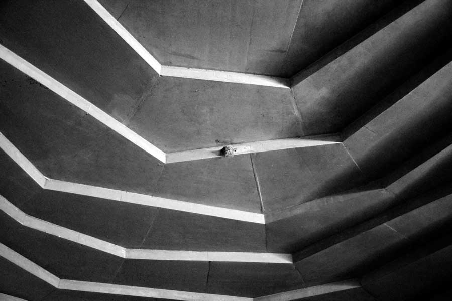 Sancaklar cami ve tavandaki kuş yuvası - bird nest on the ceiling of Sancaklar Mosque