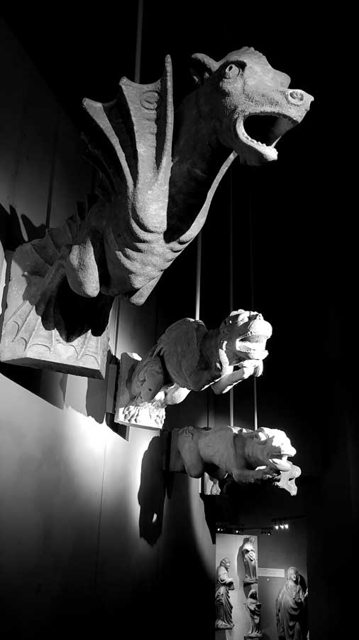 Milano Katedrali Müzesi gargoyle ya da çörtenler Milano Katedrali Müzesi fotoğrafları gargoyle ya da çörtenler - Museum of Milan Cathedral photos, gargoyles