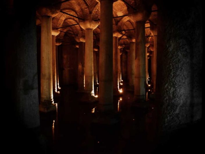 Yerebatan Sarnıcı sütunları - Yerebatan (Basilica) Cistern columns
