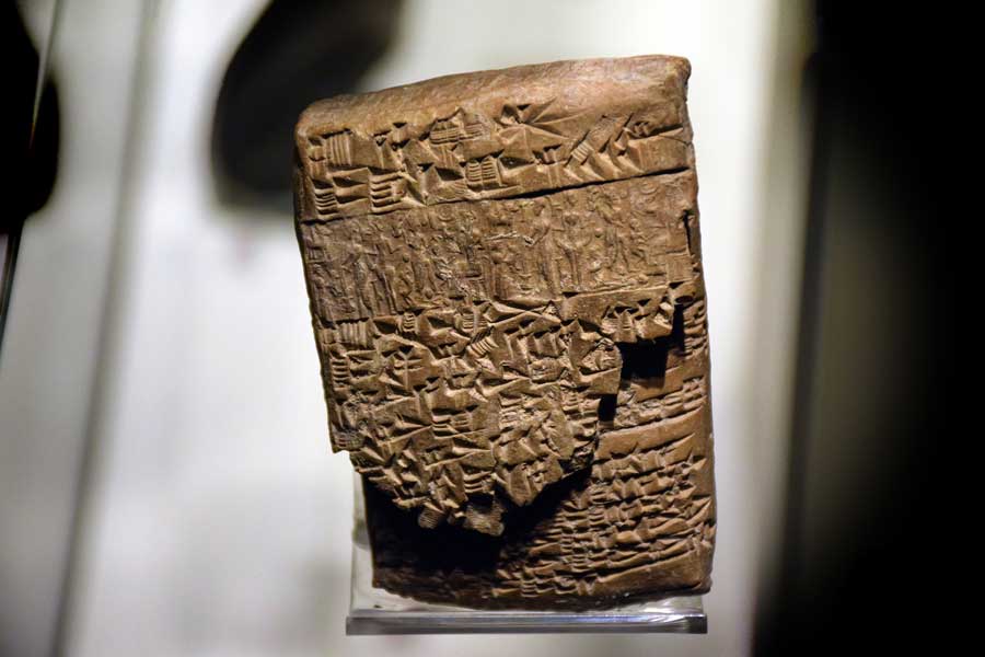 Anadolu Medeniyetleri müzesi Asur çivi yazısı tableti Kaniş Karumu'nun kararı - Assyrian cuneiform tablet Verdict of Kanesh Karum, Anatolian Civilizations Museum photos