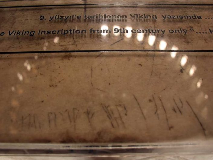 Ayasofya'da viking yazısı - Viking script in Hagia Sophia