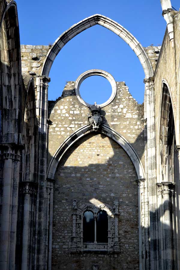 Carmo Rahibe Manastırı Kilisesi gül penceresi - Carmo Convent (Convento do Carmo) rose windows