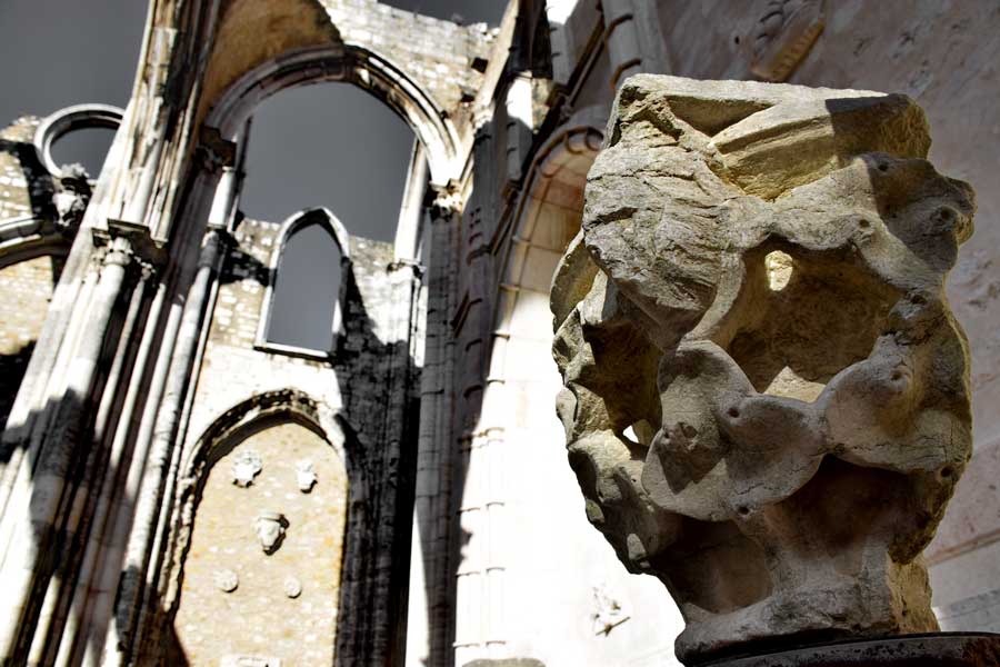 Carmo Rahibe Manastırı Carmo Rahibe Manastırı Kilisesi sütun başı - Lisbon Carmo Convent columb Head