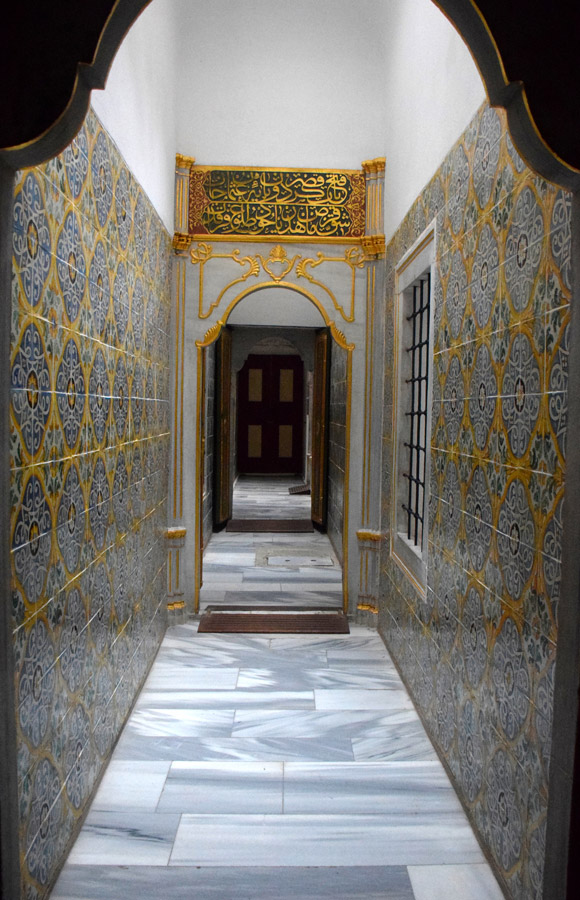 Harem Hünkar Hamamı ve Valide Hamamı koridoru - The corridor between the baths of Sultan and Sultan's mother