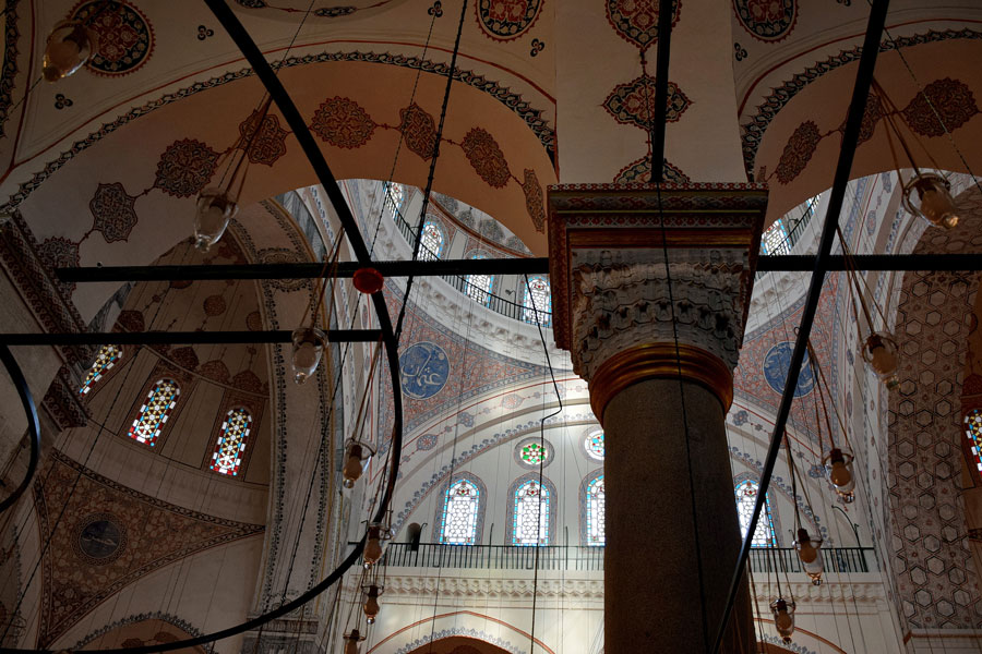 Beyazıt Camii içi sütun başlığı - Beyazıt Mosque interior and column capital