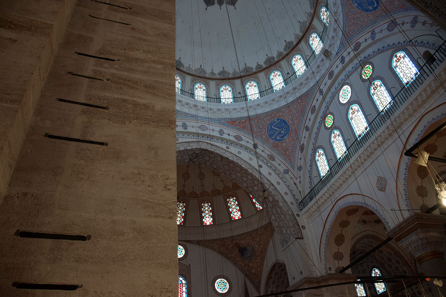 Beyazıt Camii restorasyon izleri - Beyazıt Mosque restoration trace on the pillars