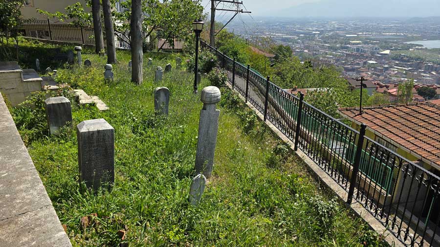 Orhan Camii haziresi - Orhan Mosque graveyard