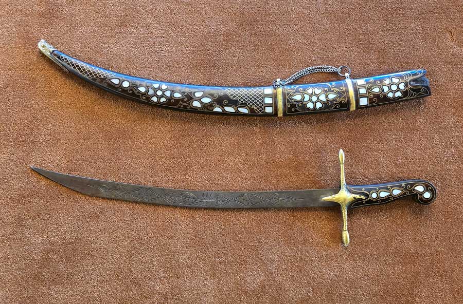 Orhan Camii kılıçla hutbe yapılan fetih camilerinden biridir - Orhan Mosque is one of the conquest mosques where the sermon is given with a sword