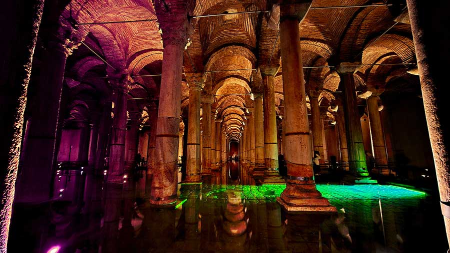 Yerebatan Sarnıcı ışıklandırması Yerebatan Sarnıcı - Basilica Cistern