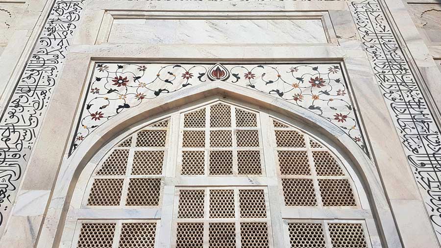 Tac Mahal cephe süslemeleri ve mermer jali panolar - Taj Mahal facade decorations and marble jali screens