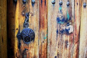 Apçağa köyü tarihi kapı tokmakları - Erzincan Apçağa village historical door knockers
