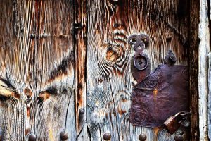 Apçağa köyü tarihi kapı tokmakları görselleri - Erzincan Apçağa village historical door knockers